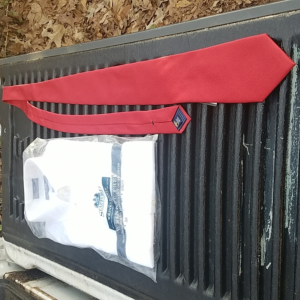 White Stafford long sleeve Men's button down shirt size 16 and 100% silk red Eag